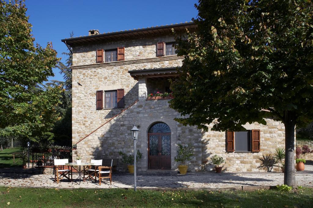 Casale Favilluta Vendégház Petrignano Kültér fotó